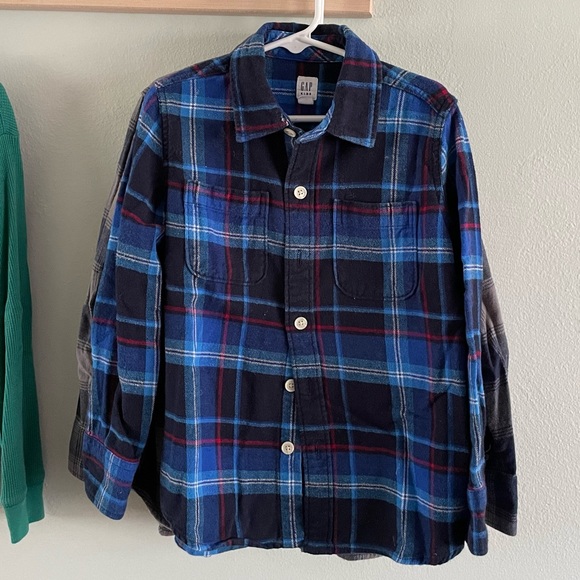 Lot of fall flannels and thermal, Gap, Cat & Jack - Picture 4 of 9